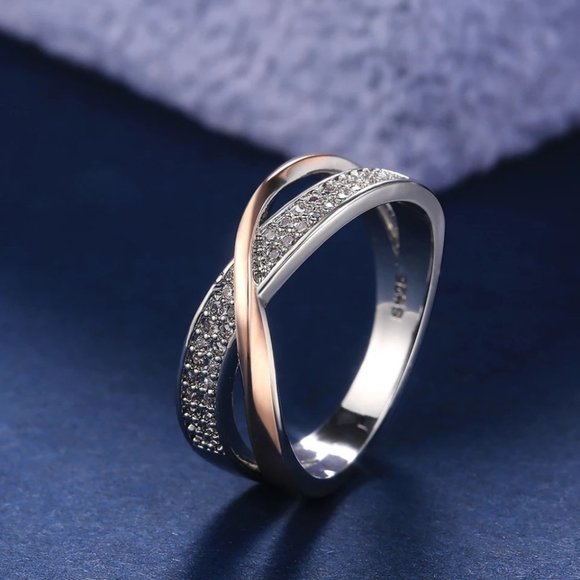 Rose Gold pave Diamond Band Ring - Picture 3 of 4